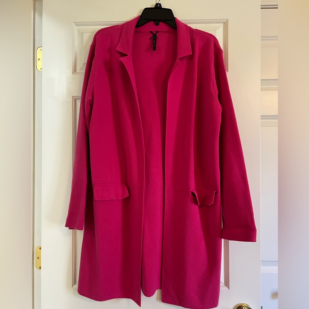 Bright pink sweater jacket. XL. Like New - Picture 6 of 8